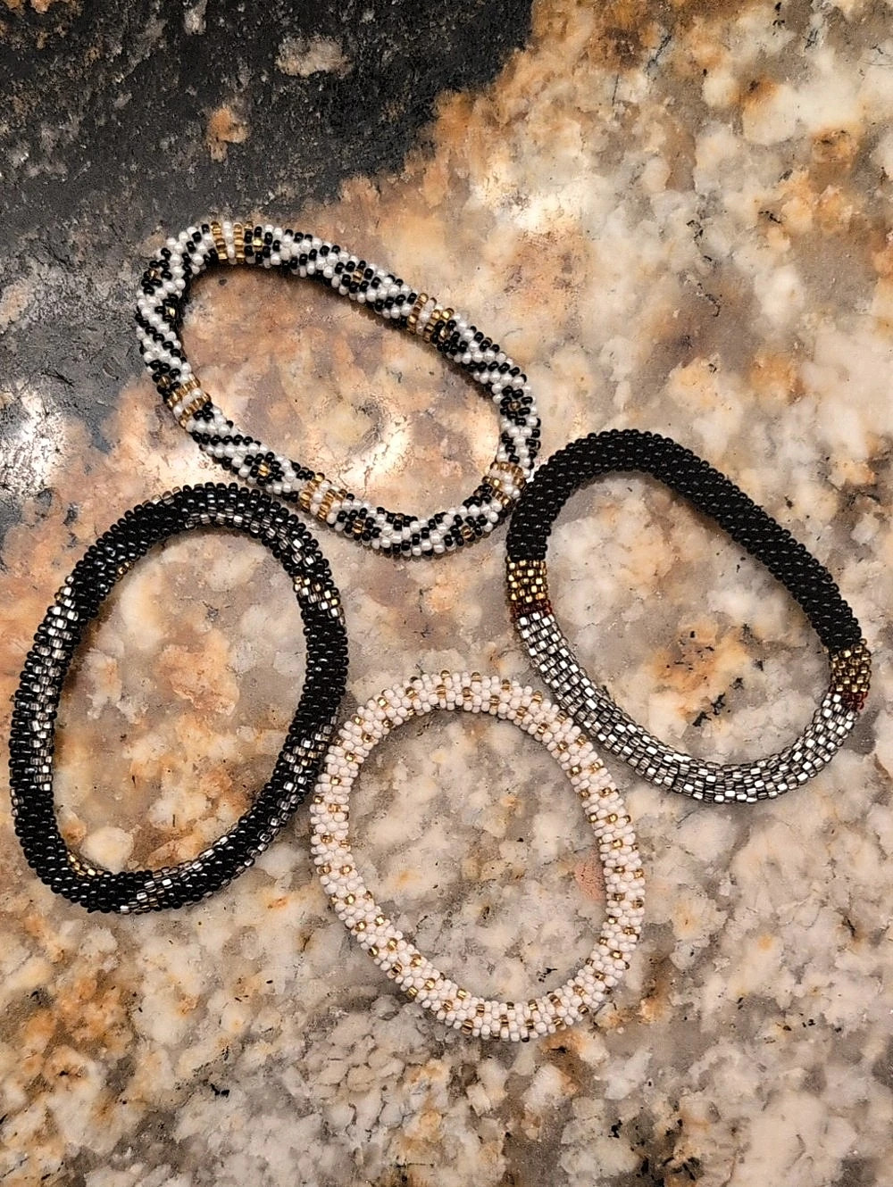 Beaded Stretch Bracelets Black & White Like New